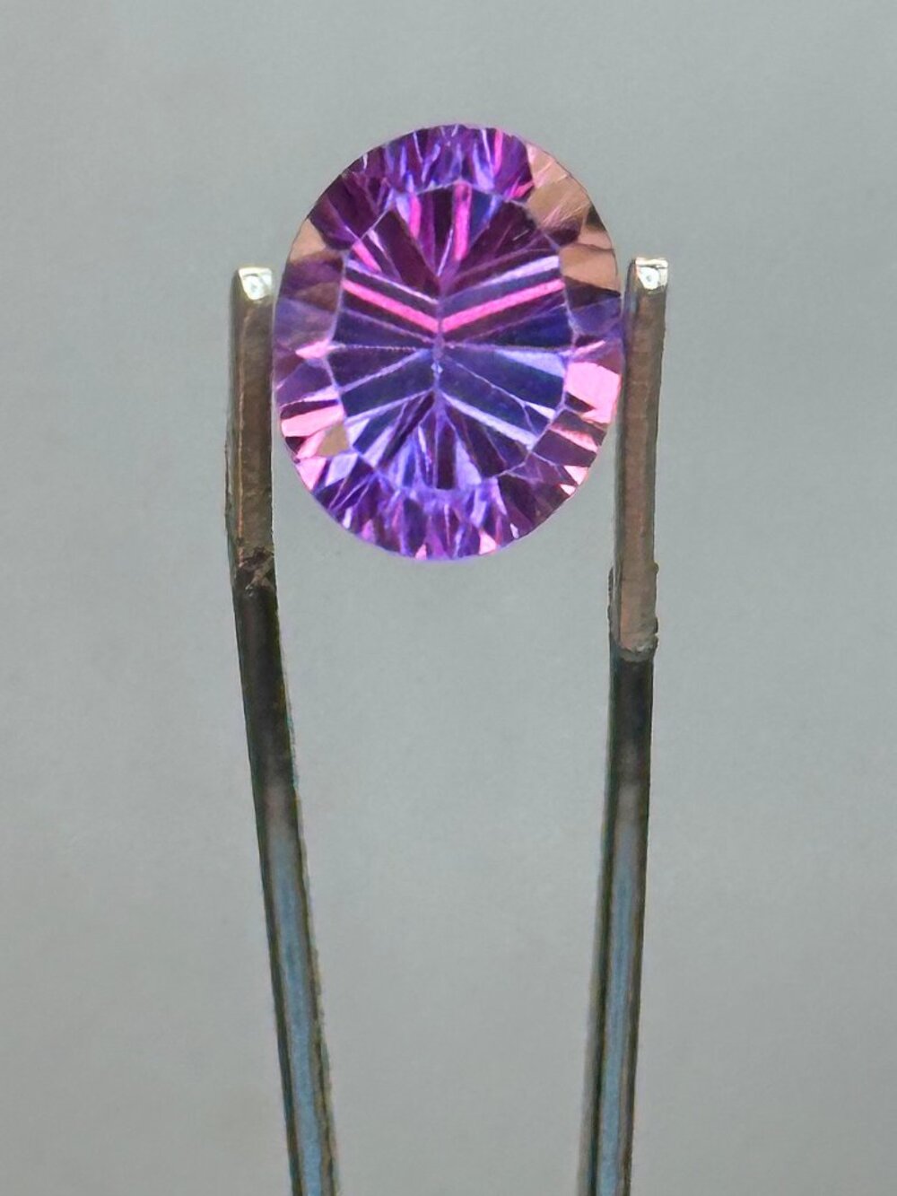 Extraordinary Color Changing Sapphire